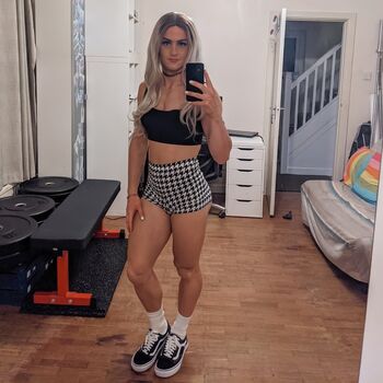 Tayrosiee image