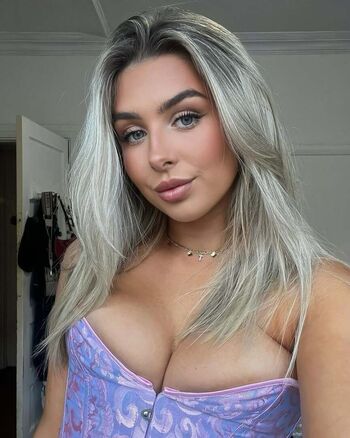 Tenielle burgess image