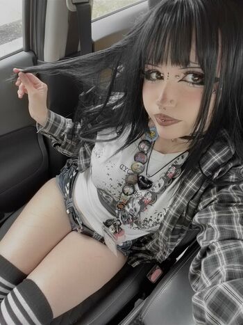 Terann hilow page 2 image