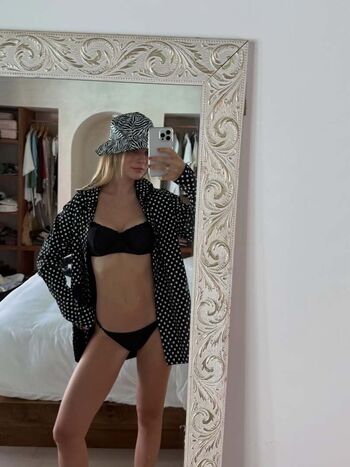 Teresa santos image