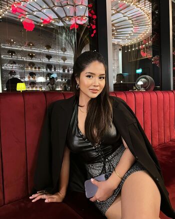 Thai girls 1 page 3 image