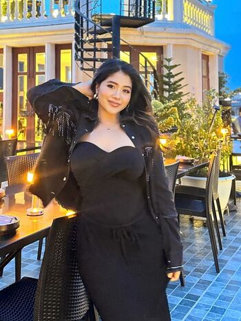 Thai girls 1 page 3 image