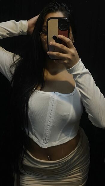 Thaisssaalmeida image