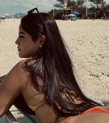 Thaisssaalmeida image