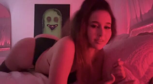 Thalia rosa image