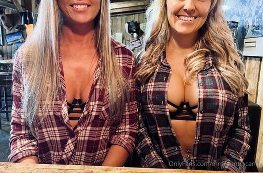 Thatblondehotwife image