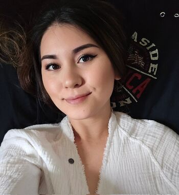 Thatchickparker image