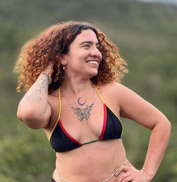 Thaynara teles image