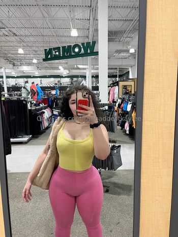 Thebaddestkaylee image