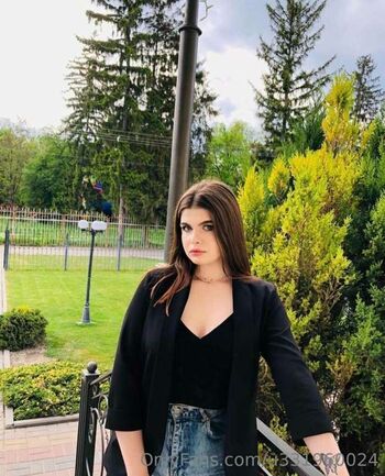 Thebooty leah image