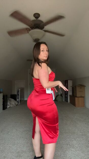 Thecourtneynielson image