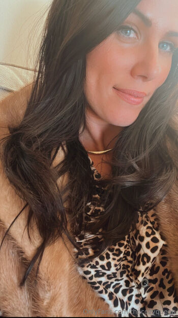 Thecozyqueen image