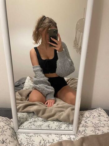 Thedaisyslove page 2 image