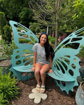 Thefarmergrayce image