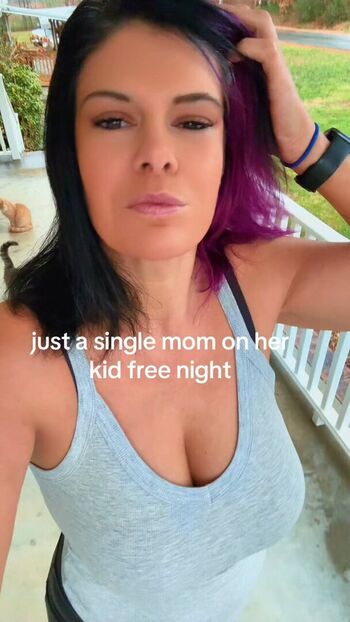 Themrssavage image
