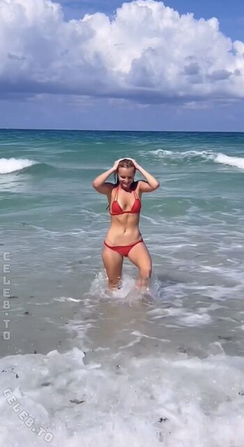 Thenaughtyfork image