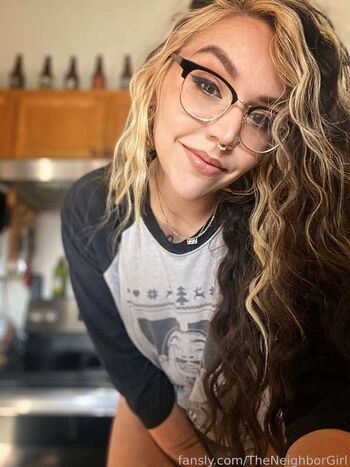 Theneighborgirl image