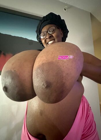 Thepinkbuterfli image