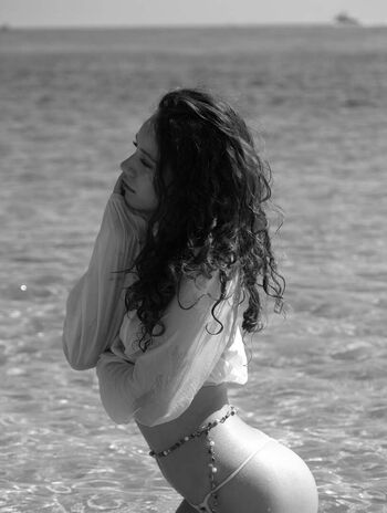 Theprettyone1111 image