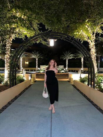 Thestallionsnipez image