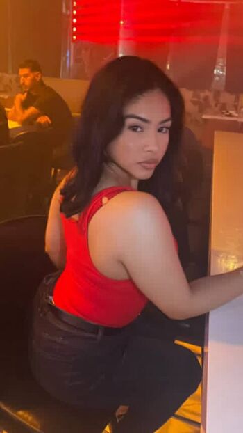 Thewizardlucia image