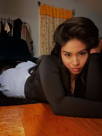 Thewizardlucia image