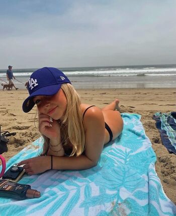 Theylovekatie169 image