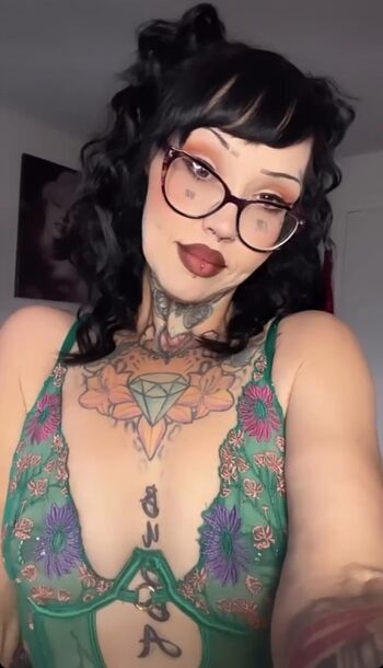 Thglifegrl image