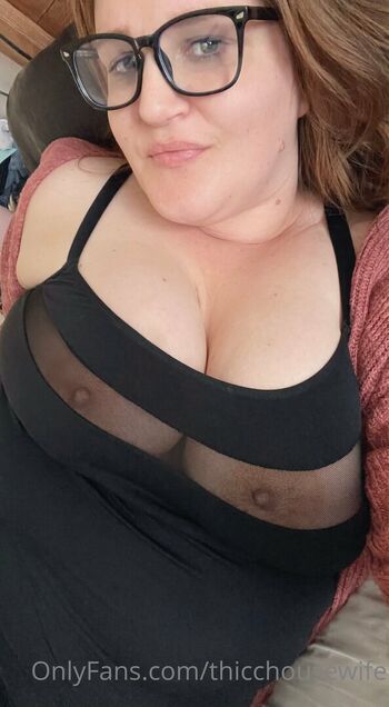 Thicchousewife image