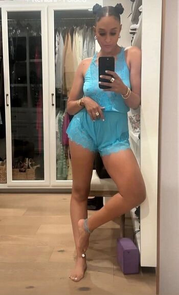 Tia mowry image