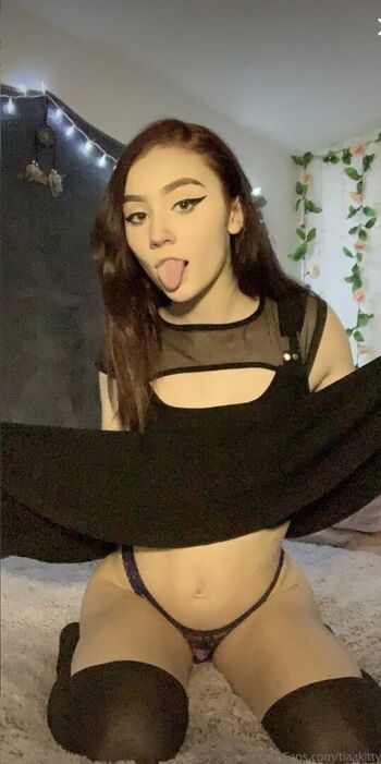 Tiaakittyy image