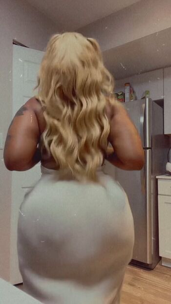 Tierra williams image