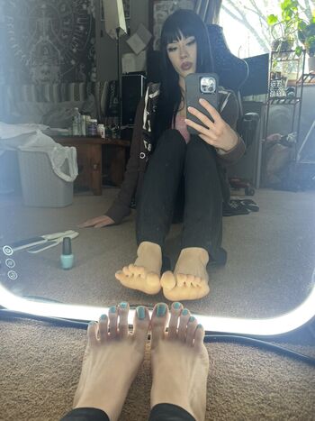 Tifeets image