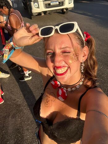 Tiffany kravet image