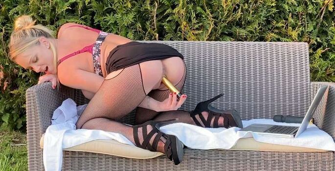 Tiffany leiddi 1 image