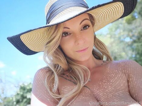 Tiffany leiddi 1 image