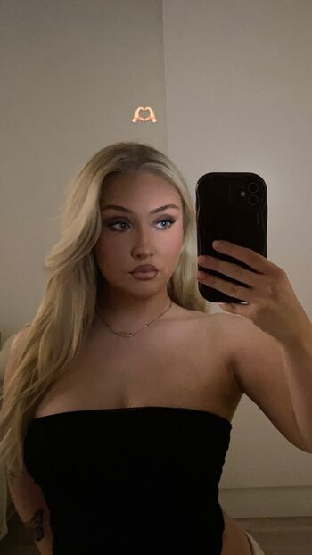 Tilde mollergren image