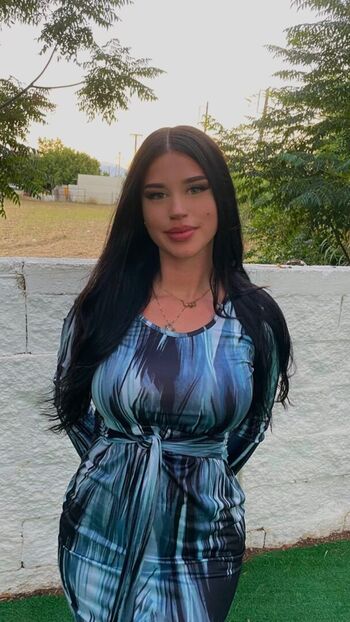 Tina dames image