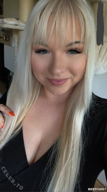 Tina typicaltinaa image