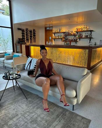 Tinah bae7 image