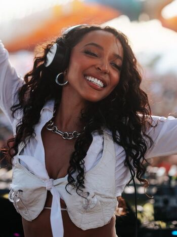 Tinashe image