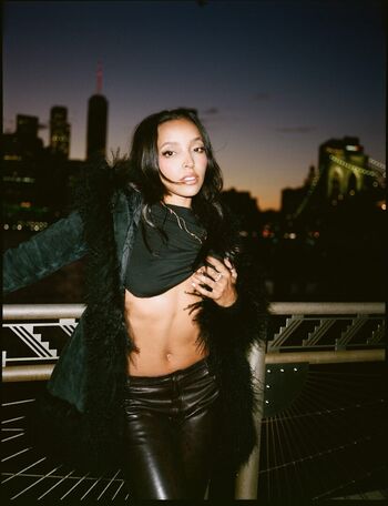Tinashe image