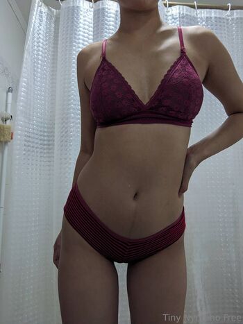 Tiny nympho free image