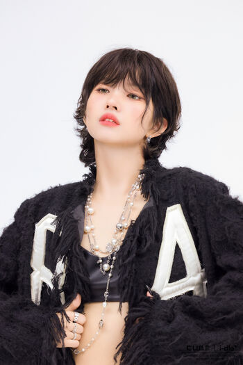 Tiny pretty j image