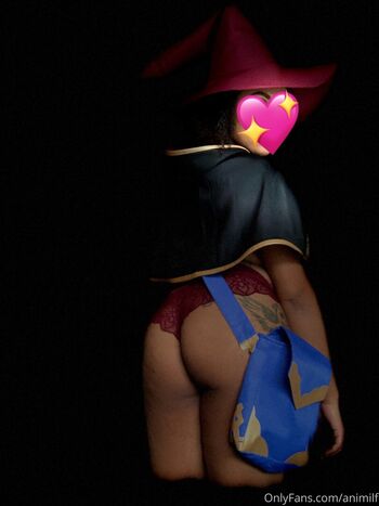 Tittiesnlipstck image