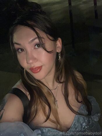 Tomiebabydoll image