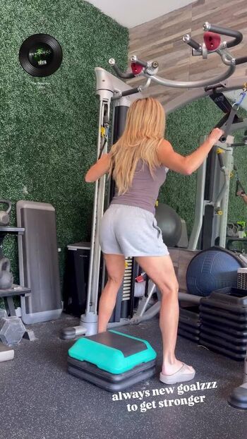 Torrie wilson image