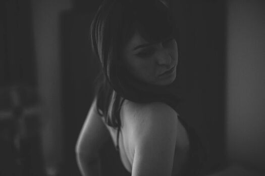 Totem live page 2 image