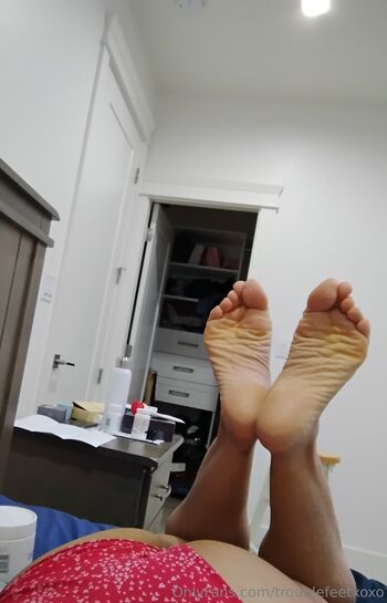 troublefeetxoxo
