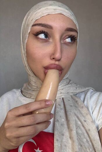 Turkish girls page 3 image